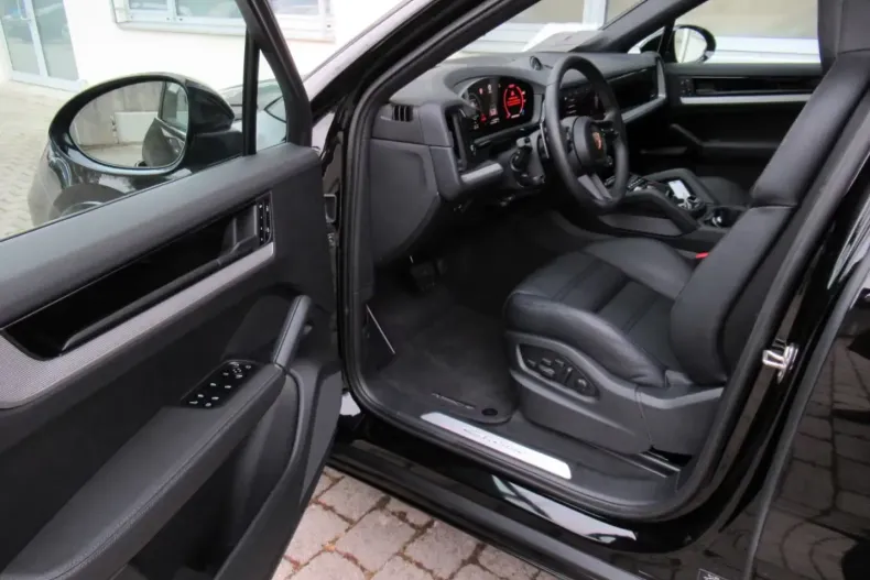 Porsche Cayenne din 2025 cu 6.021 km - oferta POR176481 - foto 16