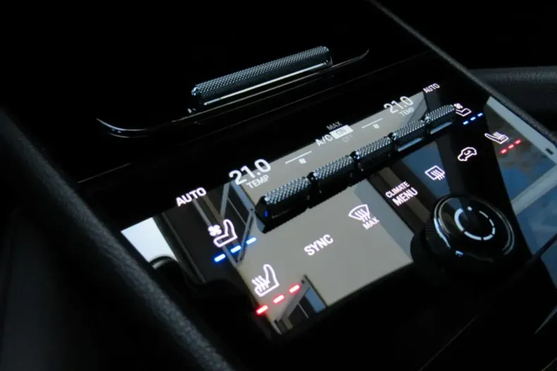 Porsche Cayenne din 2025 cu 6.021 km - oferta POR176481 - foto 19