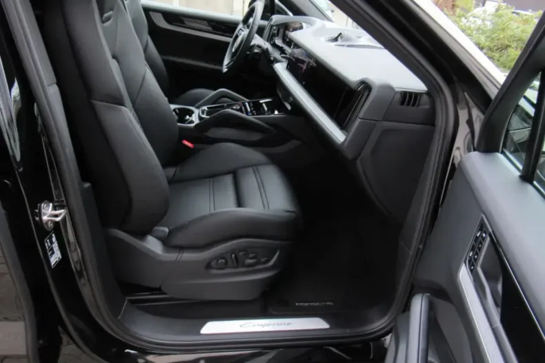 Porsche Cayenne din 2025 cu 6.021 km - oferta POR176481 - foto 20