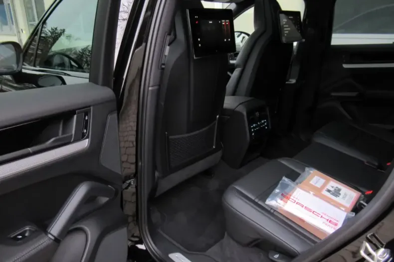 Porsche Cayenne din 2025 cu 6.021 km - oferta POR176481 - foto 21