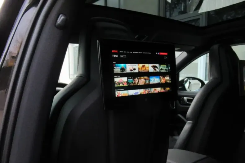 Porsche Cayenne din 2025 cu 6.021 km - oferta POR176481 - foto 25