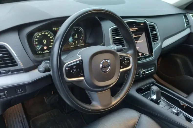 Volvo XC90 din 2021 cu 69.300 km - oferta VOL176485 - foto 10
