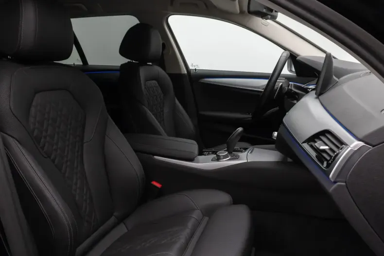 BMW 530 din 2022 cu 59.992 km - oferta BMW176489 - foto 35