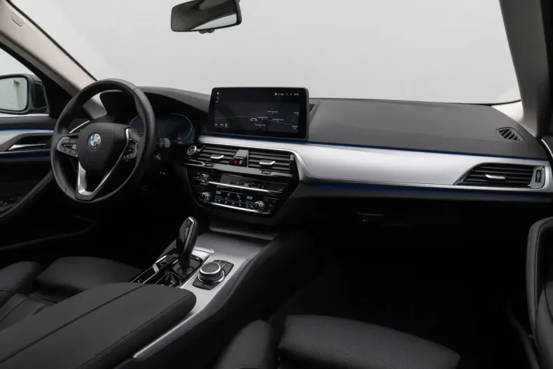 BMW 530 din 2022 cu 59.992 km - oferta BMW176489 - foto 40