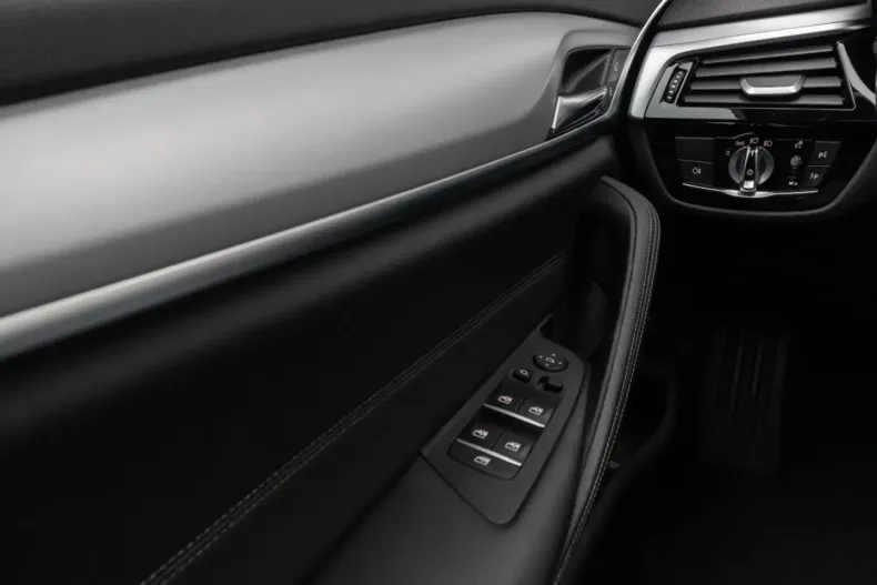 BMW 530 din 2022 cu 56.356 km - oferta BMW176492 - foto 33