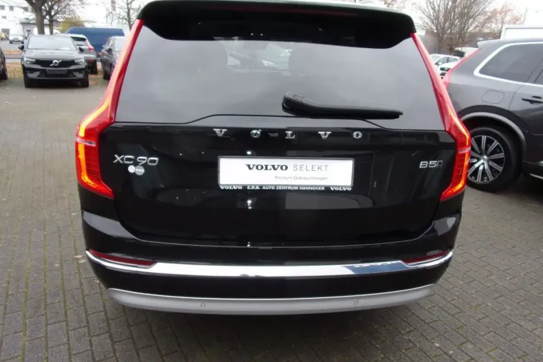 Volvo XC90 din 2022 cu 72.700 km - oferta VOL176494 - foto 8