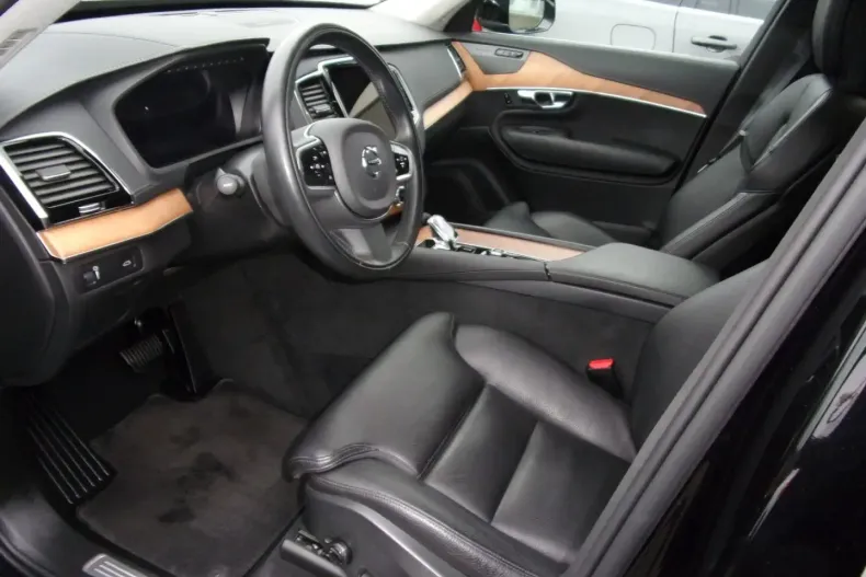 Volvo XC90 din 2022 cu 72.700 km - oferta VOL176494 - foto 10