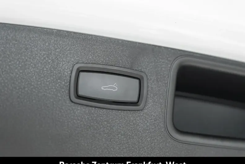 Porsche Macan din 2022 cu 52.627 km - oferta POR176497 - foto 29