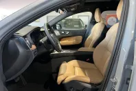 Volvo XC60 din 2024 cu 17.883 km - oferta VOL176499 - foto 24