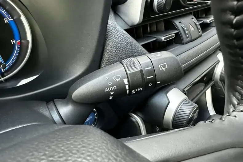 Toyota RAV4 din 2023 cu 3.000 km - oferta TOY176522 - foto 13