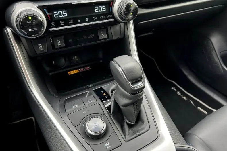 Toyota RAV4 din 2024 cu 12.562 km - oferta TOY176524 - foto 14