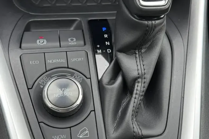 Toyota RAV4 din 2023 cu 50.860 km - oferta TOY176535 - foto 15