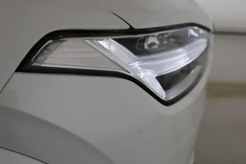 Volvo XC90 din 2024 cu 26.250 km - oferta VOL176538 - foto 13