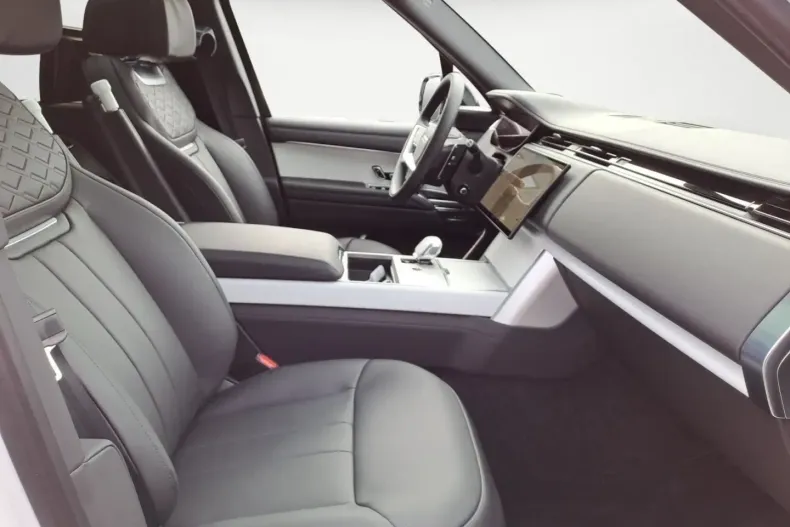 Land Rover Range Rover din 2024 cu 13.900 km - oferta LAN176547 - foto 3