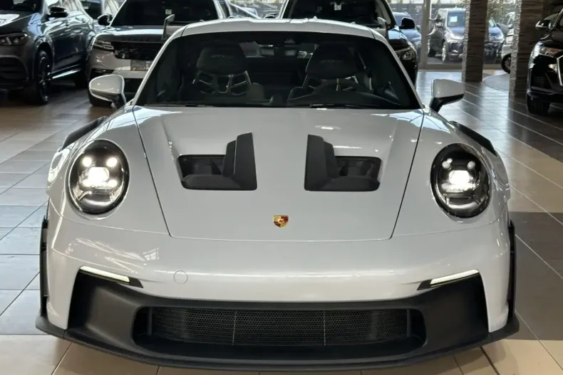 Porsche 992 din 2023 cu 11.000 km - oferta POR176549 - foto 2