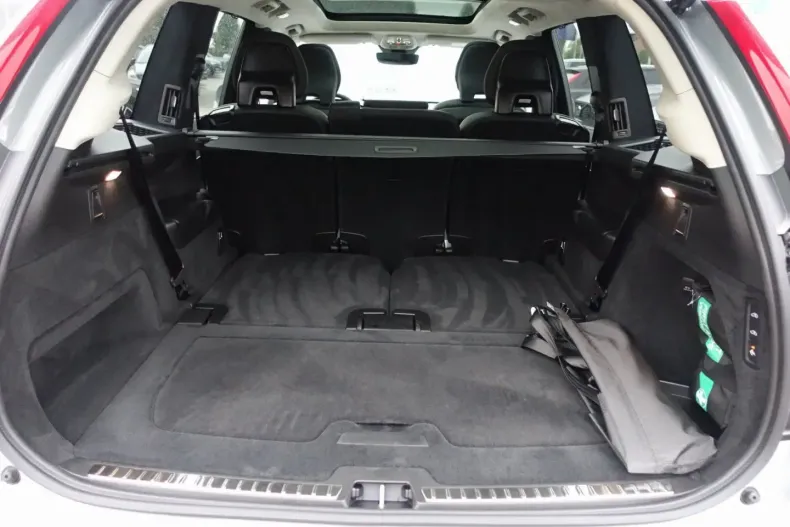 Volvo XC90 din 2024 cu 21.950 km - oferta VOL176565 - foto 13