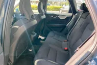 Volvo XC60 din 2022 cu 73.250 km - oferta VOL176571 - foto 13