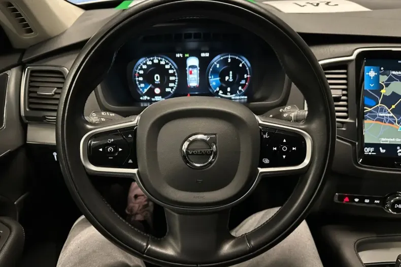 Volvo XC90 din 2022 cu 82.650 km - oferta VOL176579 - foto 12