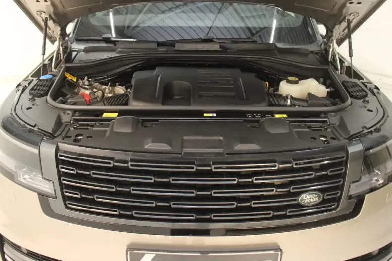 Land Rover Range Rover din 2024 cu 12.600 km - oferta LAN176633 - foto 19