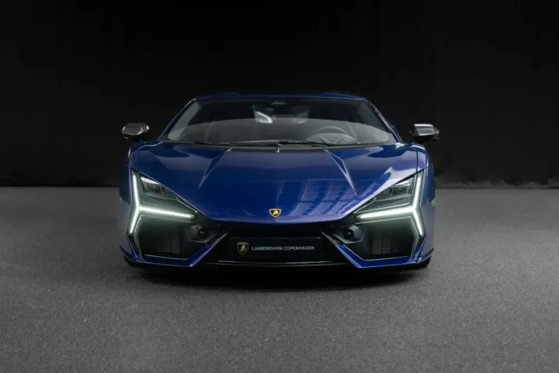 Lamborghini Revuelto din 2024 cu 3.000 km - oferta LAM176639 - foto 1