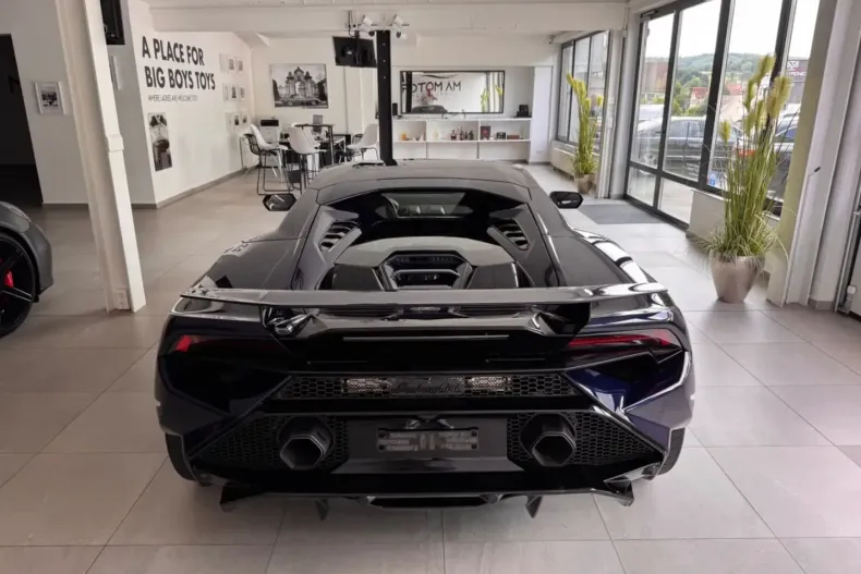 Lamborghini Huracán din 2024 cu 2.100 km - oferta LAM176640 - foto 7