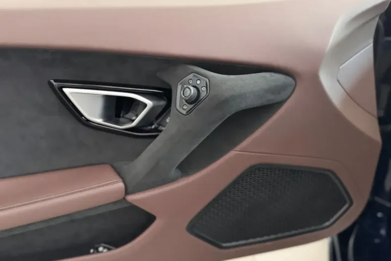 Lamborghini Huracán din 2024 cu 2.100 km - oferta LAM176640 - foto 18