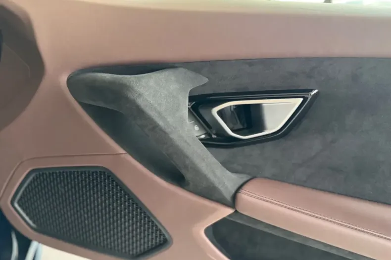 Lamborghini Huracán din 2024 cu 2.100 km - oferta LAM176640 - foto 23