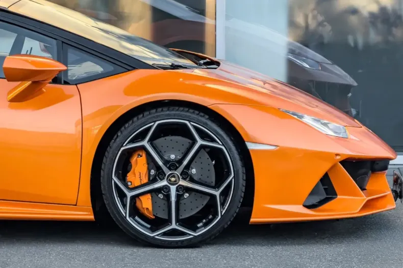 Lamborghini Huracán din 2024 cu 13.500 km - oferta LAM176641 - foto 4