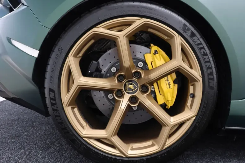 Lamborghini Huracán din 2024 cu 10.552 km - oferta LAM176643 - foto 9