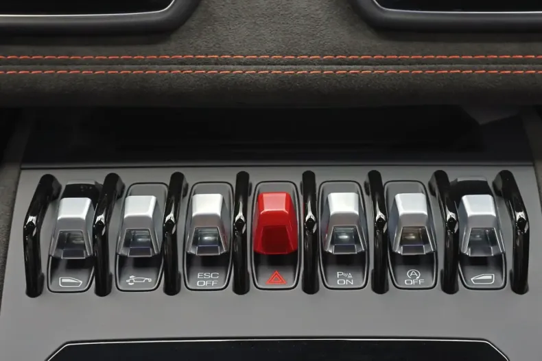 Lamborghini Huracán din 2024 cu 10.552 km - oferta LAM176643 - foto 12