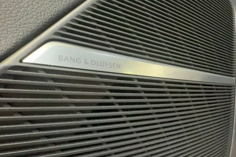 Audi Q8 din 2022 cu 41.746 km - oferta AUD176647 - foto 11