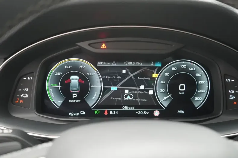 Audi Q8 din 2021 cu 42.231 km - oferta AUD176648 - foto 6