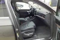 Volkswagen Touareg din 2025 cu 26.620 km - oferta VOL176649 - foto 6