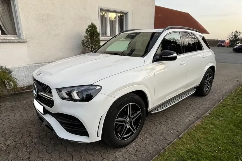 Mercedes-Benz GLE 350 din 2021 cu 52.400 km - oferta MER176672 - foto 1