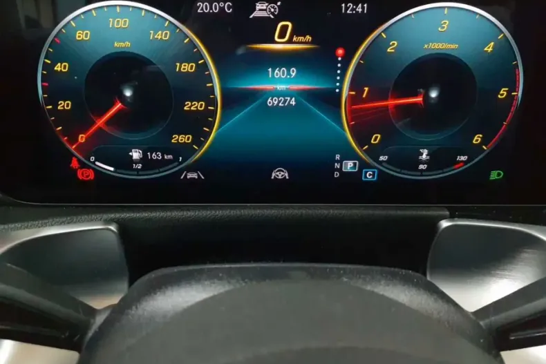 Mercedes-Benz GLB 200 din 2023 cu 69.274 km - oferta MER176682 - foto 18