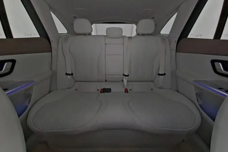 Mercedes-Benz EQE SUV din 2025 cu 23.510 km - oferta MER176684 - foto 8