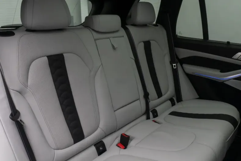 BMW X5 M din 2025 cu 5.987 km - oferta BMW176691 - foto 29