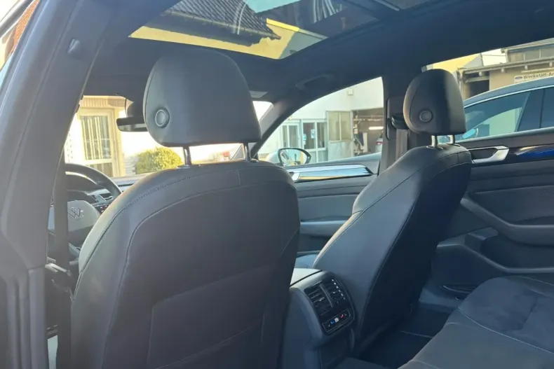 Volkswagen Arteon din 2022 cu 38.022 km - oferta VOL176695 - foto 33