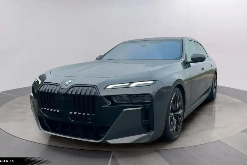 BMW 740 din 2023 cu 40.000 km - oferta BMW176698 - foto 1
