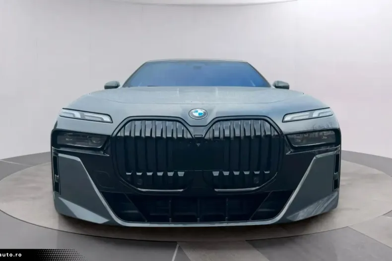 BMW 740 din 2023 cu 40.000 km - oferta BMW176698 - foto 2