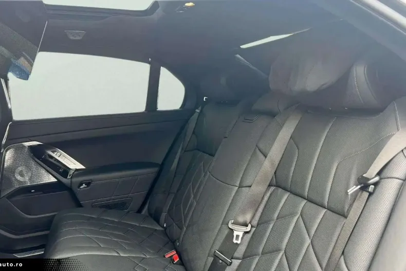 BMW 740 din 2023 cu 40.000 km - oferta BMW176698 - foto 9