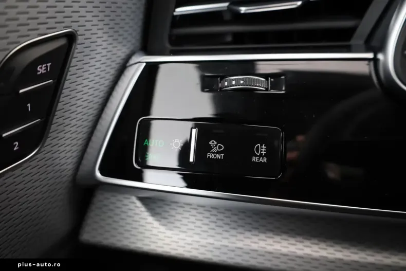 Audi Q8 din 2025 cu 10 km - oferta AUD176705 - foto 10