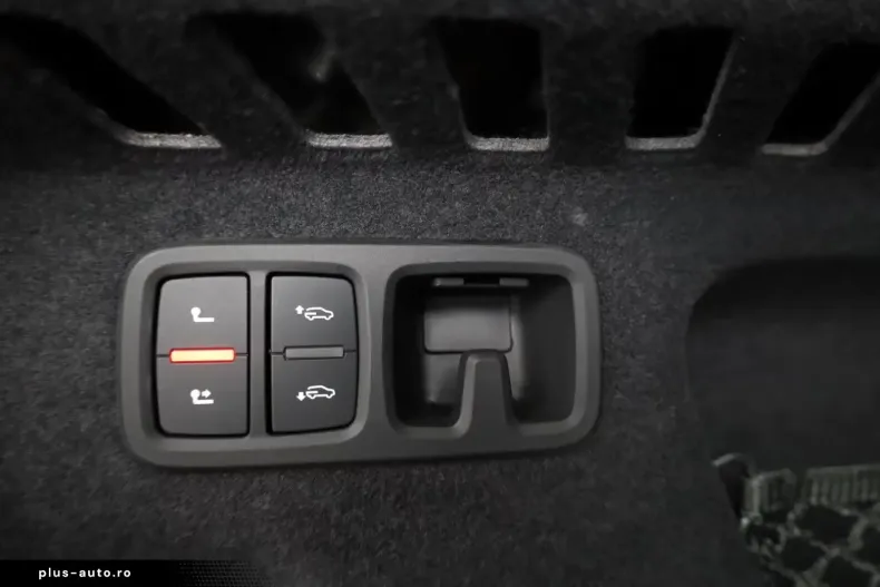 Audi Q8 din 2025 cu 10 km - oferta AUD176705 - foto 14