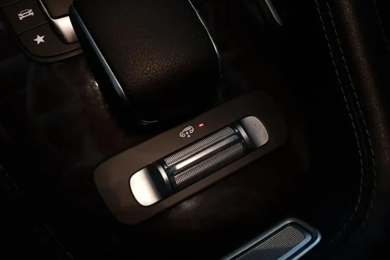 Mercedes-Benz GLE 350 din 2021 cu 24.990 km - oferta MER176728 - foto 21