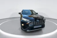 Toyota RAV4 din 2021 cu 86.900 km - oferta TOY176730 - foto 2