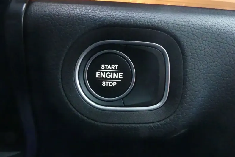 Mercedes-Benz GLE 350 din 2022 cu 38.250 km - oferta MER176732 - foto 33