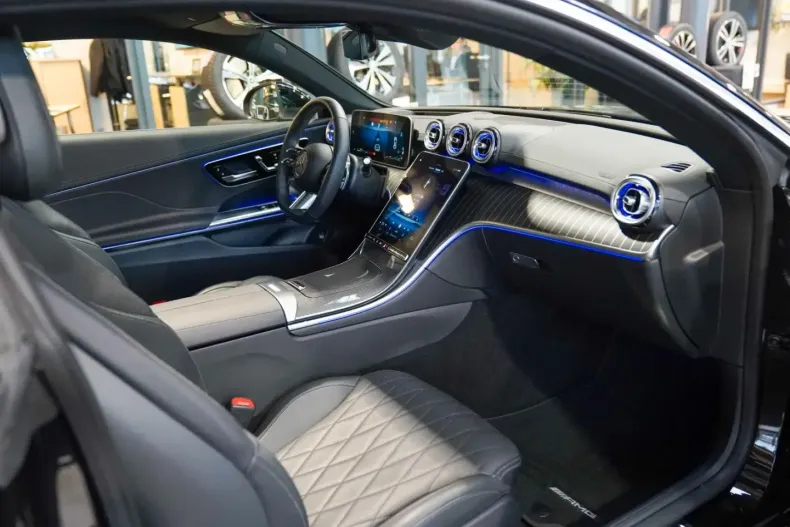 Mercedes-Benz CLE 450 din 2024 cu 6.605 km - oferta MER176747 - foto 12