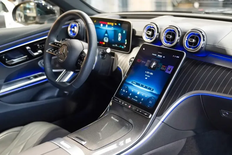 Mercedes-Benz CLE 450 din 2024 cu 6.605 km - oferta MER176747 - foto 13