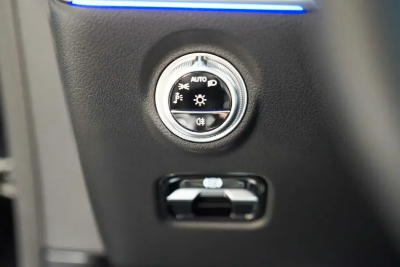 Mercedes-Benz CLE 450 din 2024 cu 6.605 km - oferta MER176747 - foto 19