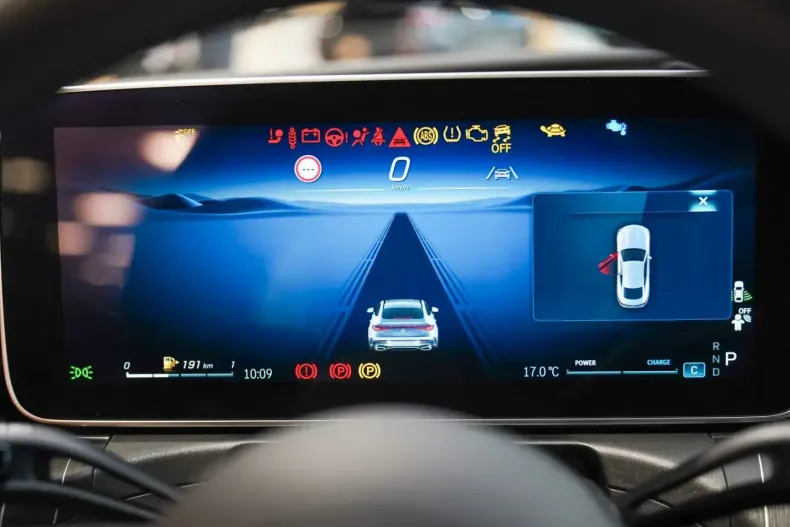 Mercedes-Benz CLE 450 din 2024 cu 6.605 km - oferta MER176747 - foto 21